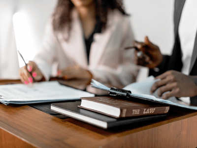 Commercial Lawyer
